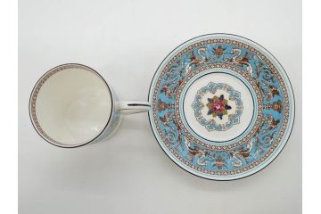 イギリス　WEDGWOOD(ウェッジウッド)　FLORENTINE TURQUOISE(フロレンティーン ターコイズ)　重厚感ある佇まいのコーヒーカップ&ソーサー4客セット(グロテスク文様、フルーツ、果物、C&S、洋食器、英国)(R-081216)