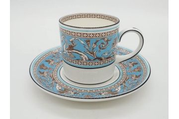イギリス　WEDGWOOD(ウェッジウッド)　FLORENTINE TURQUOISE(フロレンティーン ターコイズ)　重厚感ある佇まいのコーヒーカップ&ソーサー4客セット(グロテスク文様、フルーツ、果物、C&S、洋食器、英国)(R-081216)