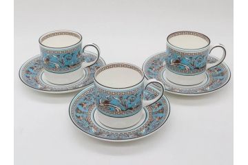 イギリス　WEDGWOOD(ウェッジウッド)　FLORENTINE TURQUOISE(フロレンティーン ターコイズ)　優雅な時間を演出するコーヒーカップ&ソーサー3客セット(グロテスク文様、フルーツ、果物、洋食器、英国)(R-081217)