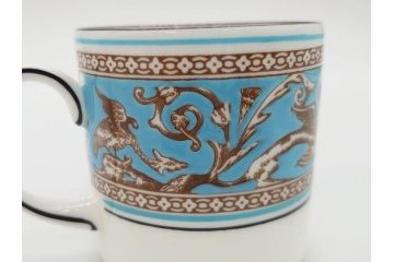 イギリス　WEDGWOOD(ウェッジウッド)　FLORENTINE TURQUOISE(フロレンティーン ターコイズ)　優雅な時間を演出するコーヒーカップ&ソーサー3客セット(グロテスク文様、フルーツ、果物、洋食器、英国)(R-081217)