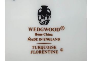 イギリス　WEDGWOOD(ウェッジウッド)　FLORENTINE TURQUOISE(フロレンティーン ターコイズ)　優雅な時間を演出するコーヒーカップ&ソーサー3客セット(グロテスク文様、フルーツ、果物、洋食器、英国)(R-081217)