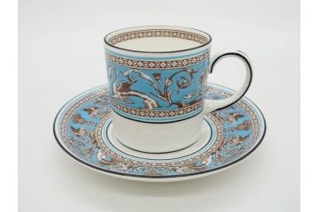 イギリス　WEDGWOOD(ウェッジウッド)　FLORENTINE TURQUOISE(フロレンティーン ターコイズ)　優雅な時間を演出するコーヒーカップ&ソーサー3客セット(グロテスク文様、フルーツ、果物、洋食器、英国)(R-081217)