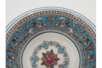 イギリス　WEDGWOOD(ウェッジウッド)　FLORENTINE TURQUOISE(フロレンティーン ターコイズ)　上品な佇まいのティーカップ&ソーサー4客セット(グロテスク文様、フルーツ、果物、ピオニー、C&S、洋食器、英国)(R-081218)