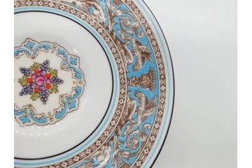 イギリス　WEDGWOOD(ウェッジウッド)　FLORENTINE TURQUOISE(フロレンティーン ターコイズ)　上品な佇まいのティーカップ&ソーサー4客セット(グロテスク文様、フルーツ、果物、ピオニー、C&S、洋食器、英国)(R-081218)