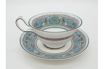 イギリス　WEDGWOOD(ウェッジウッド)　FLORENTINE TURQUOISE(フロレンティーン ターコイズ)　上品な佇まいのティーカップ&ソーサー4客セット(グロテスク文様、フルーツ、果物、ピオニー、C&S、洋食器、英国)(R-081218)