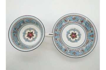 イギリス　WEDGWOOD(ウェッジウッド)　FLORENTINE TURQUOISE(フロレンティーン ターコイズ)　上品な佇まいのティーカップ&ソーサー4客セット(グロテスク文様、フルーツ、果物、ピオニー、C&S、洋食器、英国)(R-081218)