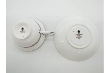 イギリス　WEDGWOOD(ウェッジウッド)　FLORENTINE TURQUOISE(フロレンティーン ターコイズ)　上品な佇まいのティーカップ&ソーサー4客セット(グロテスク文様、フルーツ、果物、ピオニー、C&S、洋食器、英国)(R-081218)