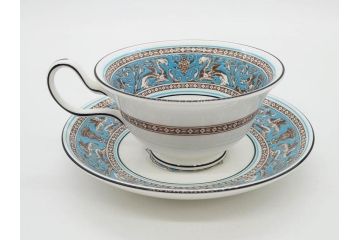 イギリス　WEDGWOOD(ウェッジウッド)　FLORENTINE TURQUOISE(フロレンティーン ターコイズ)　上品な佇まいのティーカップ&ソーサー4客セット(グロテスク文様、フルーツ、果物、ピオニー、C&S、洋食器、英国)(R-081218)