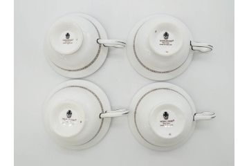 イギリス　WEDGWOOD(ウェッジウッド)　FLORENTINE TURQUOISE(フロレンティーン ターコイズ)　上品な雰囲気のティーカップ&ソーサー4客セット(グロテスク文様、フルーツ、果物、ピオニー、C&S、洋食器、英国)(R-081219)