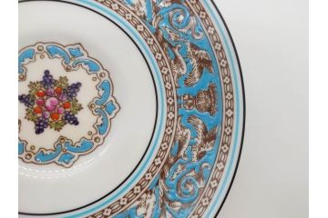 イギリス　WEDGWOOD(ウェッジウッド)　FLORENTINE TURQUOISE(フロレンティーン ターコイズ)　上品な雰囲気のティーカップ&ソーサー4客セット(グロテスク文様、フルーツ、果物、ピオニー、C&S、洋食器、英国)(R-081219)