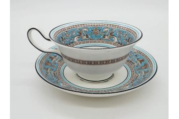 イギリス　WEDGWOOD(ウェッジウッド)　FLORENTINE TURQUOISE(フロレンティーン ターコイズ)　上品な雰囲気のティーカップ&ソーサー4客セット(グロテスク文様、フルーツ、果物、ピオニー、C&S、洋食器、英国)(R-081219)