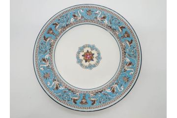 イギリス　WEDGWOOD(ウェッジウッド)　FLORENTINE TURQUOISE(フロレンティーン ターコイズ)　フォーマルな雰囲気漂うプレート9枚セット(グロテスク文様、フルーツ、果物、中皿、洋食器、英国)(R-081221)