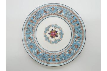 イギリス　WEDGWOOD(ウェッジウッド)　FLORENTINE TURQUOISE(フロレンティーン ターコイズ)　フォーマルな雰囲気漂うプレート9枚セット(グロテスク文様、フルーツ、果物、中皿、洋食器、英国)(R-081221)