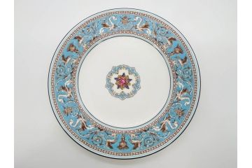 イギリス　WEDGWOOD(ウェッジウッド)　FLORENTINE TURQUOISE(フロレンティーン ターコイズ)　エキゾチックなデザインが目を引くプレート9枚セット(グロテスク文様、フルーツ、果物、中皿、洋食器、英国)(R-081222)