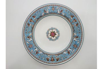 イギリス　WEDGWOOD(ウェッジウッド)　FLORENTINE TURQUOISE(フロレンティーン ターコイズ)　食卓を華やかに演出するプレート4枚セット(グロテスク文様、フルーツ、果物、大皿、スーププレート、洋食器、英国)(R-081223)