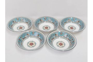 イギリス　WEDGWOOD(ウェッジウッド)　FLORENTINE TURQUOISE(フロレンティーン ターコイズ)　クラシックなデザインの気品あふれるボウル大小10枚セット(グロテスク文様、深皿、サラダボウル、サラダソーサー、洋食器、英国)(R-081228)