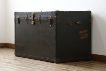 アメリカアンティーク　Butterfield Trunk.CO(バターフィールド社)　ディスプレイにもおすすめのレトロでおしゃれなトランク(船トランク、舟トランク、ブランケットボックス、トランクテーブル、センターテーブル、ローテーブル、サイドテーブル、ディスプレイ雑貨、収納箱、店舗什器)(R-081232)
