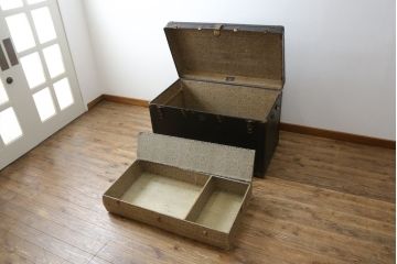 アメリカアンティーク　Butterfield Trunk.CO(バターフィールド社)　ディスプレイにもおすすめのレトロでおしゃれなトランク(船トランク、舟トランク、ブランケットボックス、トランクテーブル、センターテーブル、ローテーブル、サイドテーブル、ディスプレイ雑貨、収納箱、店舗什器)(R-081232)