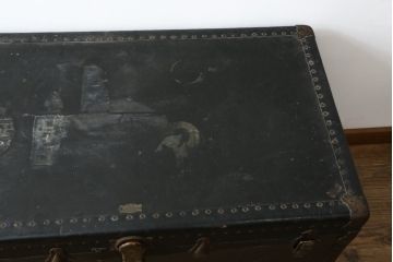 アメリカアンティーク　Butterfield Trunk.CO(バターフィールド社)　ディスプレイにもおすすめのレトロでおしゃれなトランク(船トランク、舟トランク、ブランケットボックス、トランクテーブル、センターテーブル、ローテーブル、サイドテーブル、ディスプレイ雑貨、収納箱、店舗什器)(R-081232)