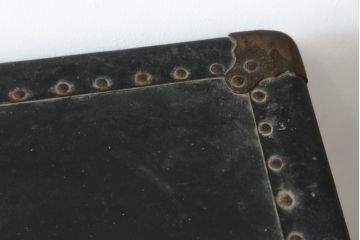 アメリカアンティーク　Butterfield Trunk.CO(バターフィールド社)　ディスプレイにもおすすめのレトロでおしゃれなトランク(船トランク、舟トランク、ブランケットボックス、トランクテーブル、センターテーブル、ローテーブル、サイドテーブル、ディスプレイ雑貨、収納箱、店舗什器)(R-081232)