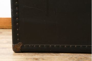 アメリカアンティーク　Butterfield Trunk.CO(バターフィールド社)　ディスプレイにもおすすめのレトロでおしゃれなトランク(船トランク、舟トランク、ブランケットボックス、トランクテーブル、センターテーブル、ローテーブル、サイドテーブル、ディスプレイ雑貨、収納箱、店舗什器)(R-081232)