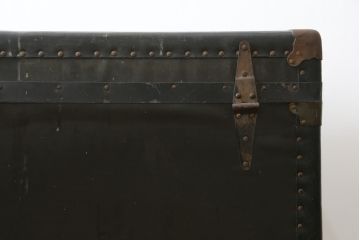アメリカアンティーク　Butterfield Trunk.CO(バターフィールド社)　ディスプレイにもおすすめのレトロでおしゃれなトランク(船トランク、舟トランク、ブランケットボックス、トランクテーブル、センターテーブル、ローテーブル、サイドテーブル、ディスプレイ雑貨、収納箱、店舗什器)(R-081232)