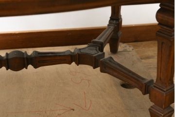 中古　DREXEL HERITAGE(ドレクセルヘリテイジ)　Cameo Classics(キャメオクラシックス)　優雅なひとときを演出するカクテルテーブル(センターテーブル、ローテーブル、リビングテーブル、カフェテーブル)(定価約60万円)(R-081239)