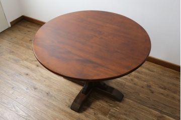 中古　美品　松本民芸家具　シックな佇まいがお洒落なラウンドテーブル(ダイニングテーブル、カフェテーブル、食卓、丸テーブル、2人掛け、4人掛け)(R-081244)
