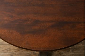中古　美品　松本民芸家具　シックな佇まいがお洒落なラウンドテーブル(ダイニングテーブル、カフェテーブル、食卓、丸テーブル、2人掛け、4人掛け)(R-081244)