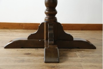 中古　美品　松本民芸家具　シックな佇まいがお洒落なラウンドテーブル(ダイニングテーブル、カフェテーブル、食卓、丸テーブル、2人掛け、4人掛け)(R-081244)