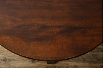 中古　美品　松本民芸家具　シックな佇まいがお洒落なラウンドテーブル(ダイニングテーブル、カフェテーブル、食卓、丸テーブル、2人掛け、4人掛け)(R-081244)