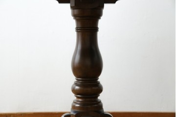 中古　美品　松本民芸家具　シックな佇まいがお洒落なラウンドテーブル(ダイニングテーブル、カフェテーブル、食卓、丸テーブル、2人掛け、4人掛け)(R-081244)