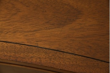 中古　DREXEL HERITAGE(ドレクセルヘリテイジ)　Triune(トライユン)　クラシカルな佇まいが魅力のコンソールテーブル(ホールチェスト)　定価約34万円相当　(R-081247)
