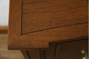 中古　DREXEL HERITAGE(ドレクセルヘリテイジ)　Triune(トライユン)　クラシカルな佇まいが魅力のコンソールテーブル(ホールチェスト)　定価約34万円相当　(R-081247)