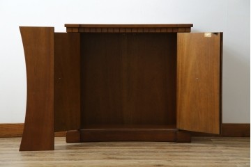 中古　DREXEL HERITAGE(ドレクセルヘリテイジ)　Triune(トライユン)　クラシカルな佇まいが魅力のコンソールテーブル(ホールチェスト)　定価約34万円相当　(R-081247)