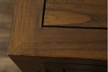 中古　李朝家具　モリジャン　アンティーク調　オリエンタルなデザインのサイドボード(サイドキャビネット、収納棚、戸棚)(R-081248)