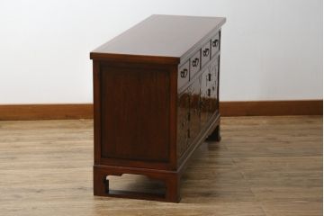 中古　美品　真鍮(しんちゅう)金具　韓国工芸家具　モリジャン　異国情緒の雰囲気漂うオリエンタルなサイドボード(収納棚、戸棚、引き出し)(R-081250)