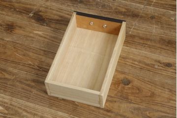 中古　美品　真鍮(しんちゅう)金具　韓国工芸家具　モリジャン　異国情緒の雰囲気漂うオリエンタルなサイドボード(収納棚、戸棚、引き出し)(R-081250)