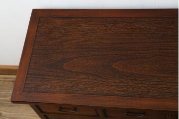 中古　美品　真鍮(しんちゅう)金具　韓国工芸家具　モリジャン　異国情緒の雰囲気漂うオリエンタルなサイドボード(収納棚、戸棚、引き出し)(R-081250)