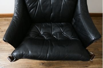 北欧ビンテージ　美品　ノルウェー　バットネ(Vatne)　スペシャル　オットマン付きは珍しい!くつろぎ感が抜群のファルコンチェアとオットマンセット(ラウンジチェア、アームレスチェア、フットスツール、椅子、イス、ヴィンテージ)(R-081252)