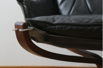 北欧ビンテージ　美品　ノルウェー　バットネ(Vatne)　スペシャル　オットマン付きは珍しい!くつろぎ感が抜群のファルコンチェアとオットマンセット(ラウンジチェア、アームレスチェア、フットスツール、椅子、イス、ヴィンテージ)(R-081252)