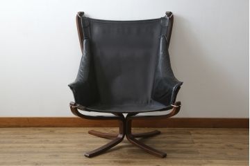 北欧ビンテージ　美品　ノルウェー　バットネ(Vatne)　スペシャル　オットマン付きは珍しい!くつろぎ感が抜群のファルコンチェアとオットマンセット(ラウンジチェア、アームレスチェア、フットスツール、椅子、イス、ヴィンテージ)(R-081252)