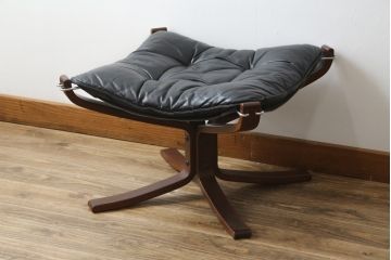 北欧ビンテージ　美品　ノルウェー　バットネ(Vatne)　スペシャル　オットマン付きは珍しい!くつろぎ感が抜群のファルコンチェアとオットマンセット(ラウンジチェア、アームレスチェア、フットスツール、椅子、イス、ヴィンテージ)(R-081252)