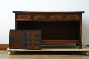 中古　美品　韓国工芸家具　モリジャン　重厚感のある金具とオリエンタルな雰囲気が魅力的なサイドボード　(R-081253)