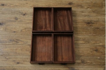 中古　美品　韓国工芸家具　モリジャン　重厚感のある金具とオリエンタルな雰囲気が魅力的なサイドボード　(R-081253)