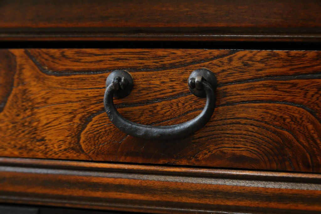 中古　美品　韓国工芸家具　モリジャン　重厚感のある金具とオリエンタルな雰囲気が魅力的なサイドボード　(R-081253)