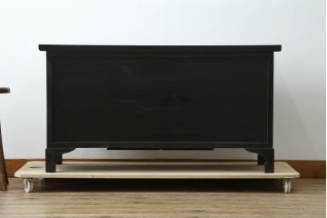 中古　美品　韓国工芸家具　モリジャン　重厚感のある金具とオリエンタルな雰囲気が魅力的なサイドボード　(R-081253)