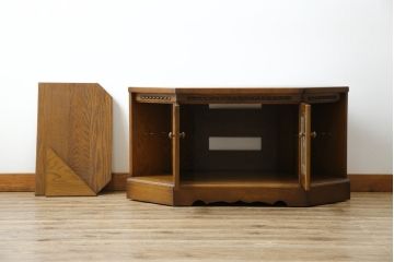 中古　オーク材　ステンドグラス入り　落ち着きのある色味と上品なデザインが魅力的なコーナーテレビボード(テレビ台、収納棚、戸棚、ローボード)(R-081255)