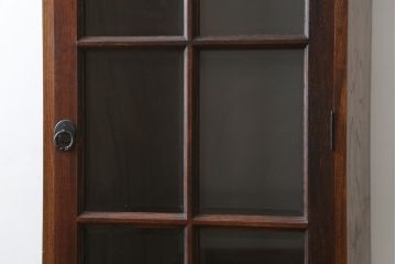 中古　美品　希少サイズ　岩谷堂箪笥　力強い木目と重厚感のある金具が目を惹くキャビネット(食器棚、カップボード、飾り棚、戸棚、収納棚)(R-081259)