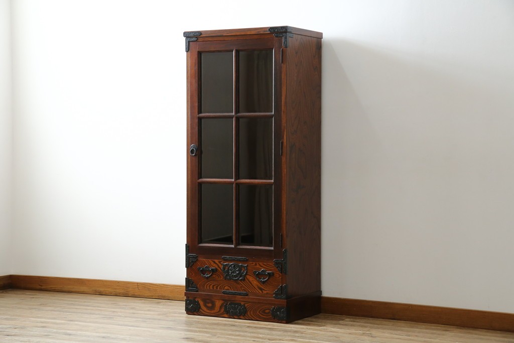 中古　美品　希少サイズ　岩谷堂箪笥　力強い木目と重厚感のある金具が目を惹くキャビネット　(R-081259)